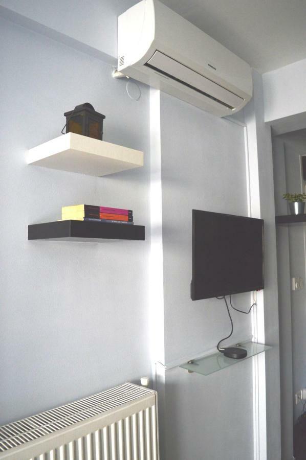 Cosy Studios 1 Close To The City Center Tesalonika Bagian luar foto