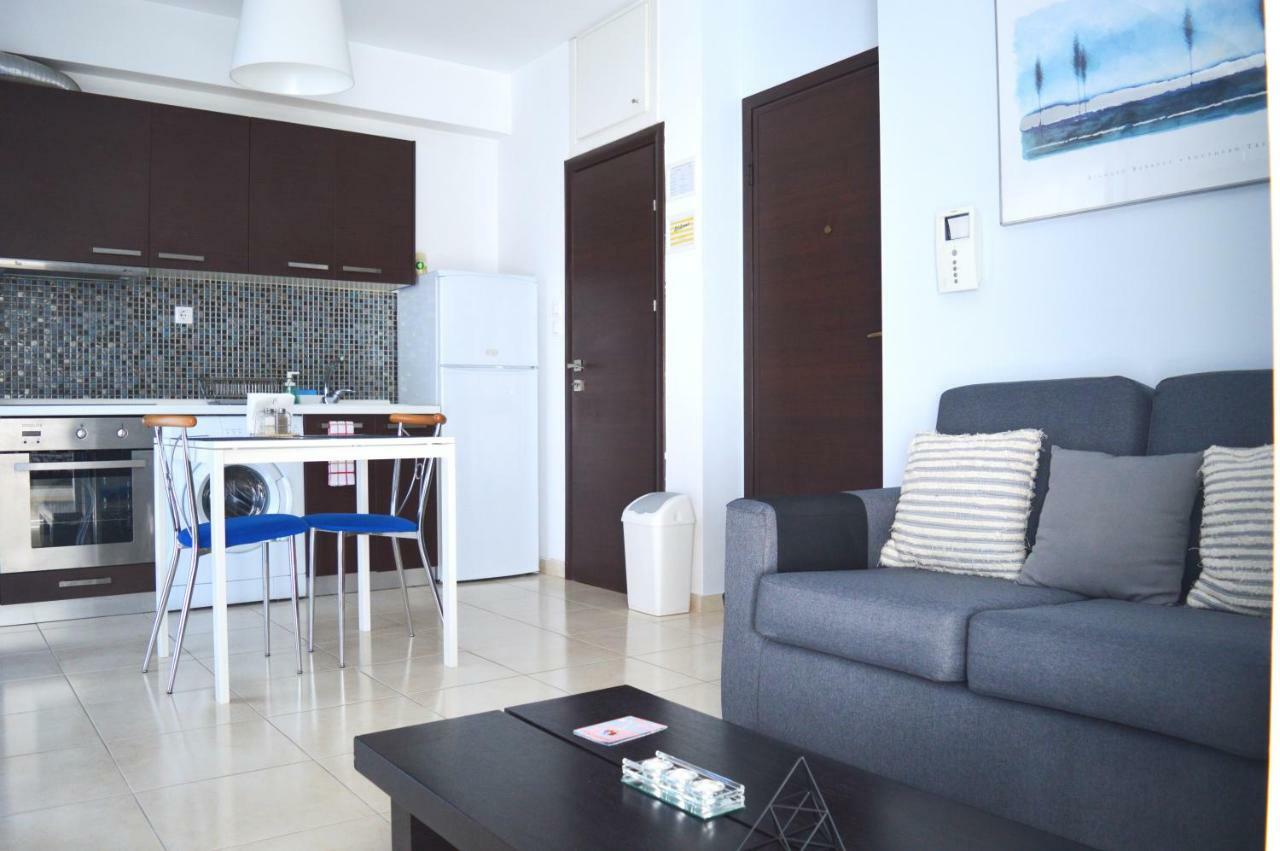 Cosy Studios 1 Close To The City Center Tesalonika Bagian luar foto