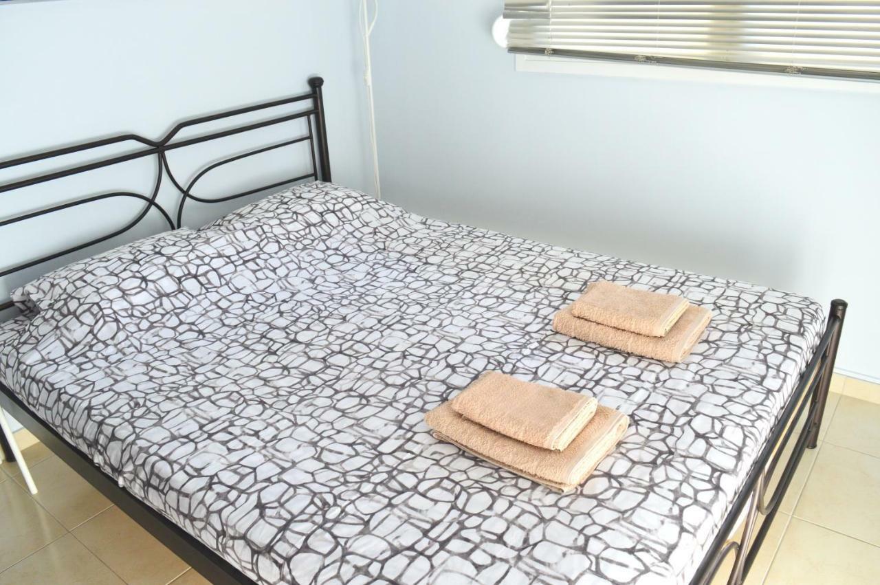 Cosy Studios 1 Close To The City Center Tesalonika Bagian luar foto