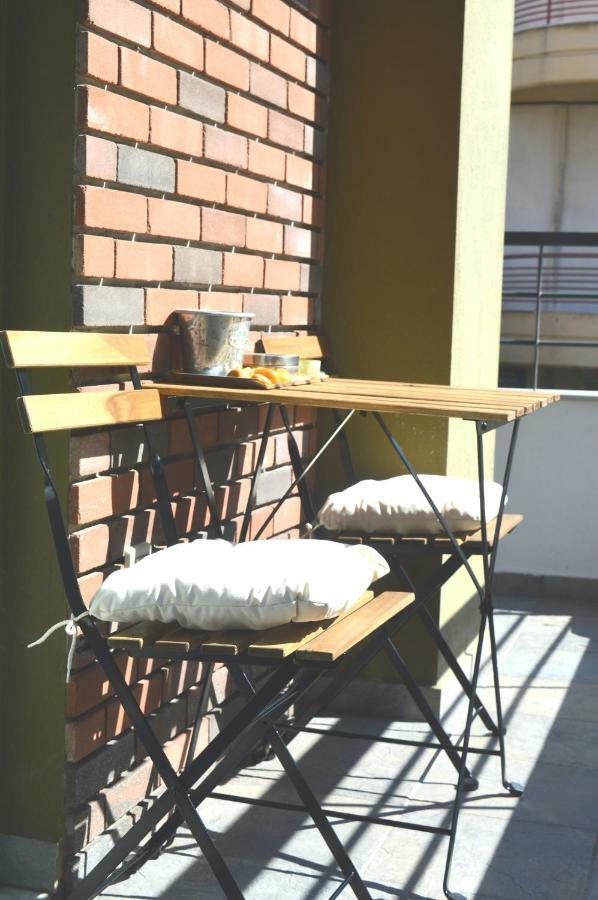 Cosy Studios 1 Close To The City Center Tesalonika Bagian luar foto